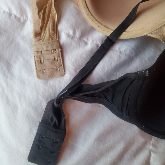 A black and a beige Calvin Klein bra - Picture 4 of 5